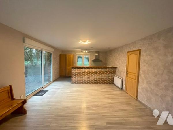 UN LOT DE DEUX MAISONS A USAGE D'HABITATION