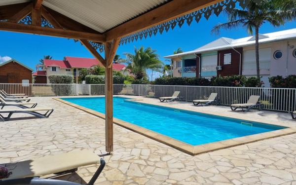 Appartement à vendre    3 pièces • 60 m2 Saint-François