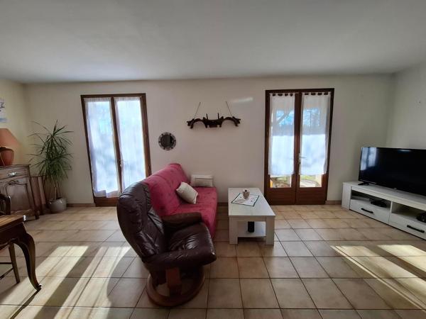 Spacieuse maison avec deux logements indépendants , sans travaux !