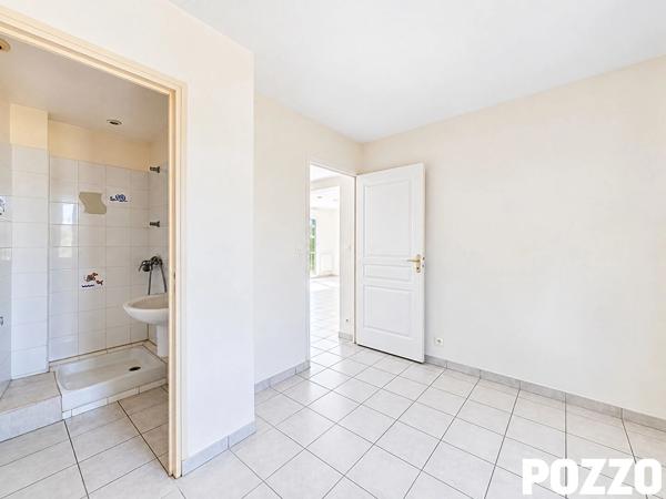 À VENDRE - Maison dans le bourg de Bréhal avec vie de plain-pied ! BREHAL