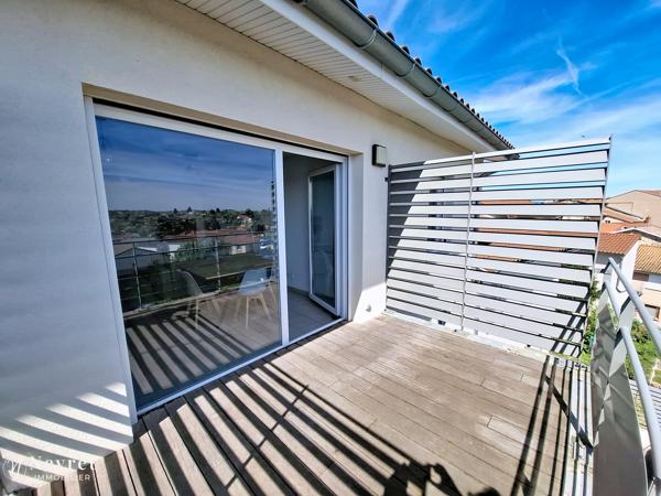 Opportunité à saisir pour investissement locatif, T2 de 41,70 m² avec terrasse, garage et parking