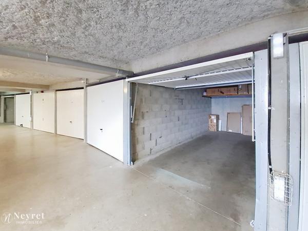 Opportunité à saisir pour investissement locatif, T2 de 41,70 m² avec terrasse, garage et parking