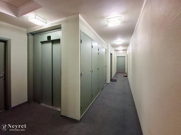 Opportunité à saisir pour investissement locatif, T2 de 41,70 m² avec terrasse, garage et parking