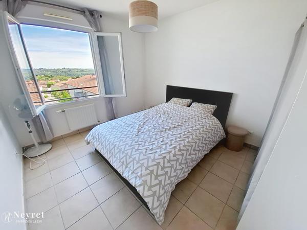 Opportunité à saisir pour investissement locatif, T2 de 41,70 m² avec terrasse, garage et parking
