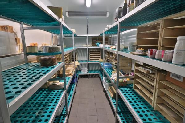 Magasin métiers de bouche - Centre commercial - Parkings