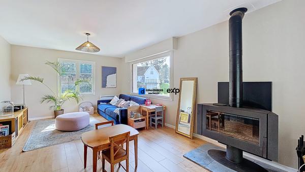 Élégante villa rénovée avec vue sur les pins