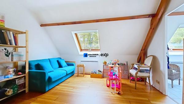 Élégante villa rénovée avec vue sur les pins