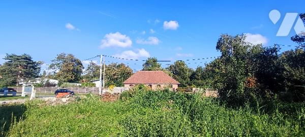 Terrain constructible de 267m² libre de constructeur à STELLA-PLAGE