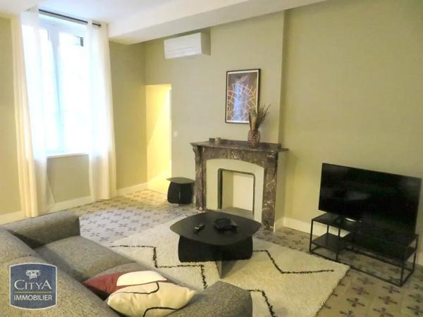 Appartement à louer 2 pièces 58.9m²