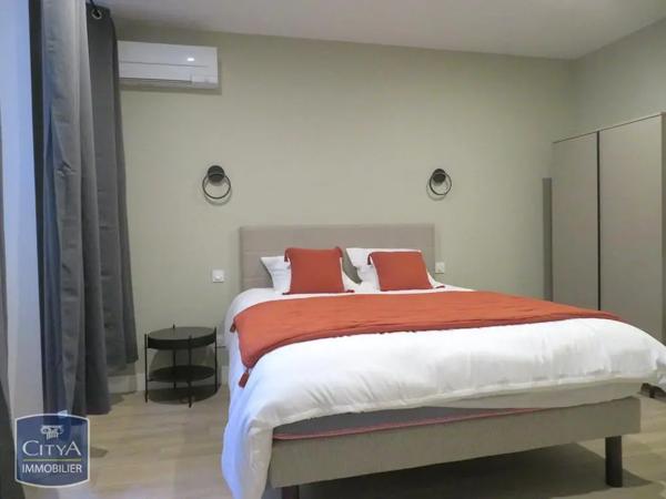 Appartement à louer 2 pièces 58.9m²