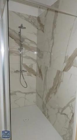 Appartement à louer 2 pièces 58.9m²