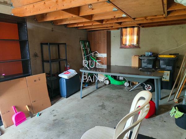 86140 LENCLOITRE Maison Lencloître 74.81 m² plain-pied avec garage.