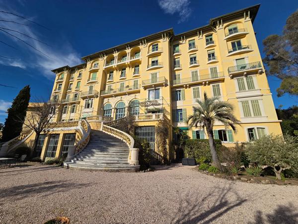 superbe appartement Frejus -St Raphael - quartier Valescure