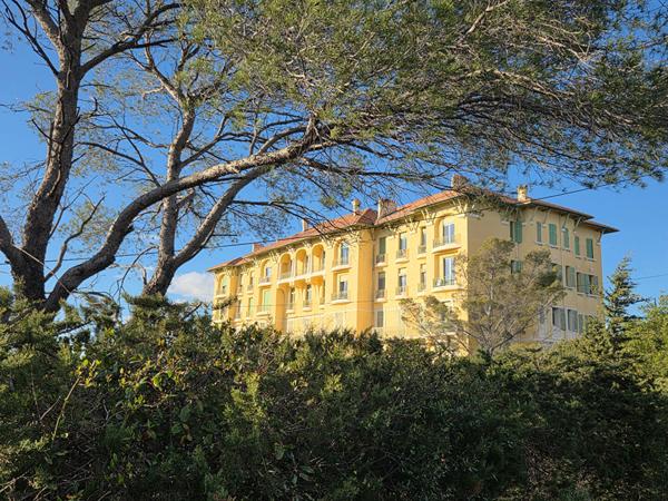 superbe appartement Frejus -St Raphael - quartier Valescure