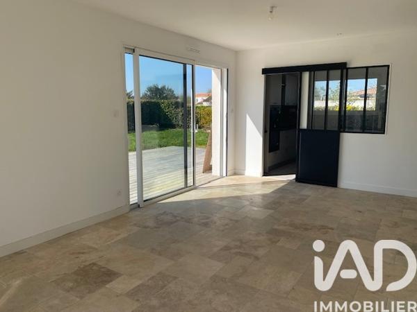 Maison à vendre 5 pièces 108 m² Champagné-les-Marais