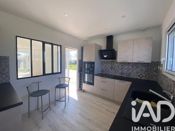 Maison à vendre 5 pièces 108 m² Champagné-les-Marais