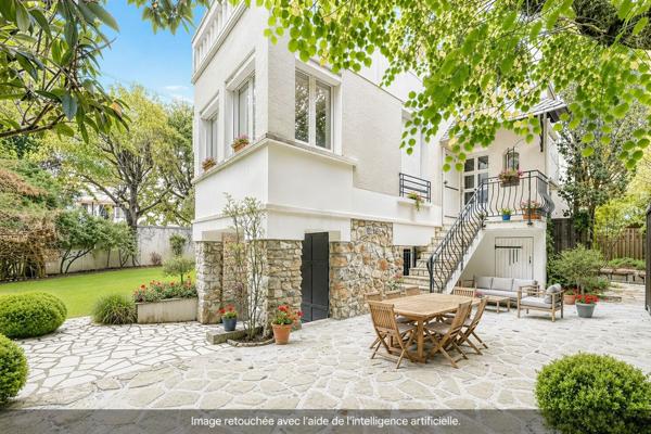 Maison Lavarenne 7 pièces 195 m² habitable / 245m² utile