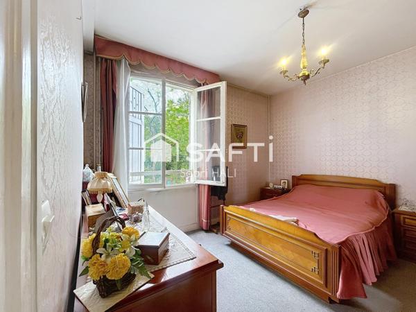 COLOMBES CENTRE-VILLE. RUE AMBROISE PARE, UNE VUE DÉGAGÉE, RAVALEMENT AVEC ISOLATION EN COURS!