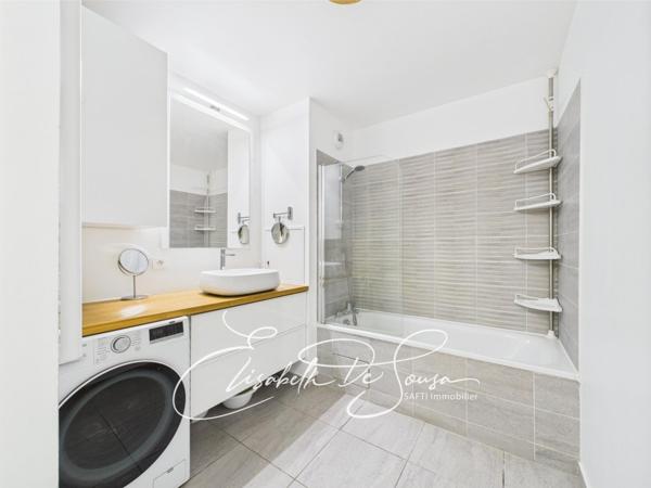 Bel appartement dans résidence récente