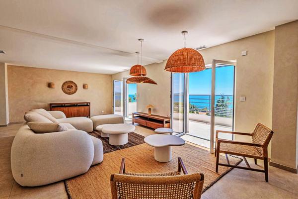 Les Issambres (83380) Villa vue mer panoramique 5 chambres entièrement rénovée.