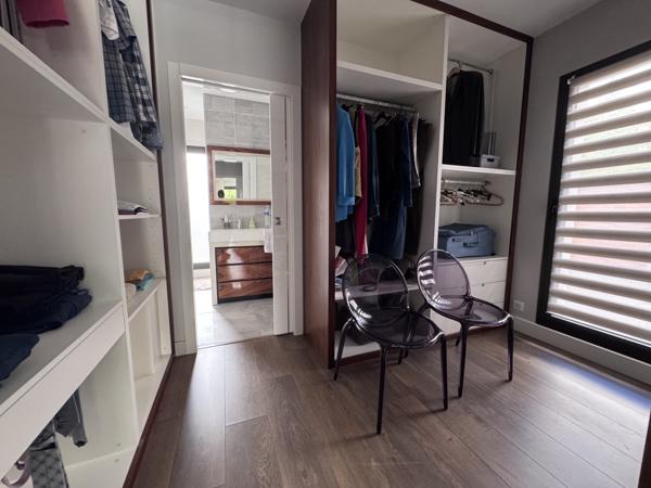 Maison 6 pièce(s) 4 chambre(s) 178 m²