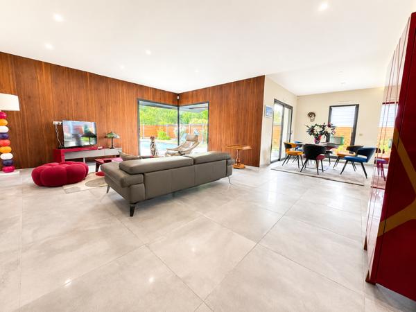 Maison 6 pièce(s) 4 chambre(s) 178 m²
