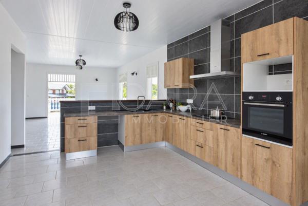 Location Appartement 4 Pièce(s) REMIRE-MONTJOLY (97354) 1 937 €