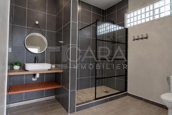 Location Appartement 4 Pièce(s) REMIRE-MONTJOLY (97354) 1 937 €