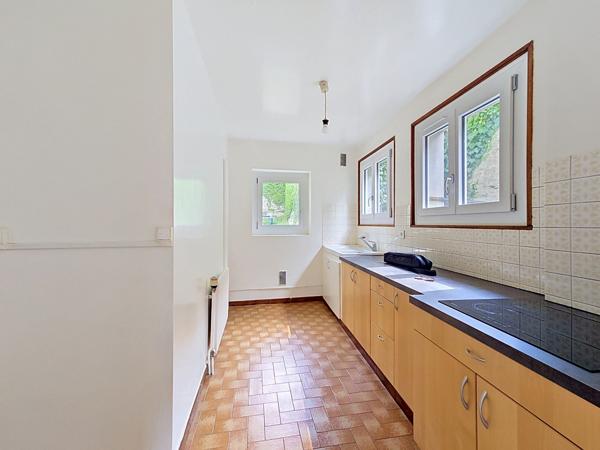 Appartement
         2 pièces
        - 39 m² 155 000 € *