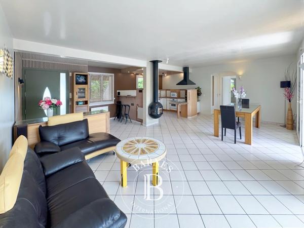 Chambéry, Maison 3 Chambres -  191 m² à vendre