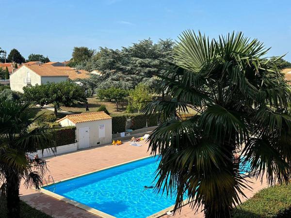 APPARTEMENT à VAUX SUR MER