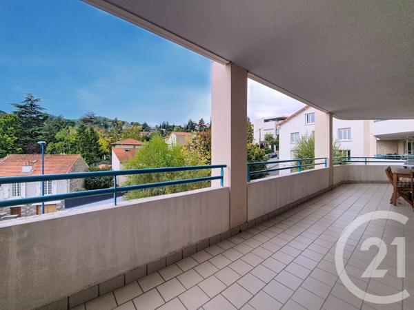 Appartement F4 à vendre  4 pièces - 93,71 m2 CLERMONT FERRAND - 63