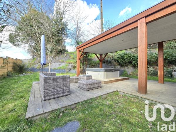 Maison à vendre 5 pièces 96 m² Saint-Caprais-de-Bordeaux