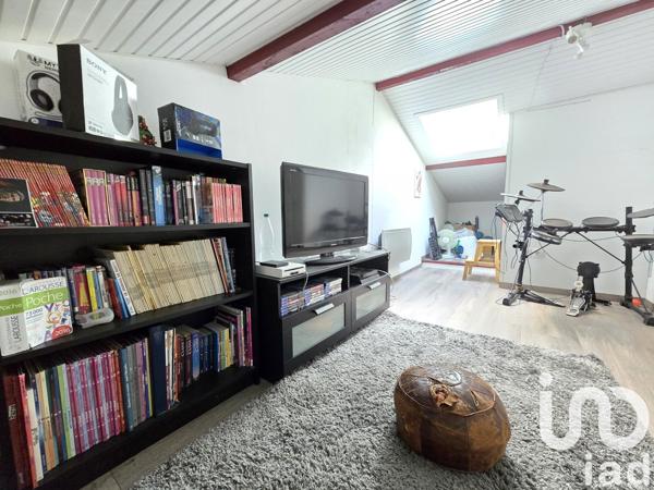 Maison à vendre 5 pièces 96 m² Saint-Caprais-de-Bordeaux