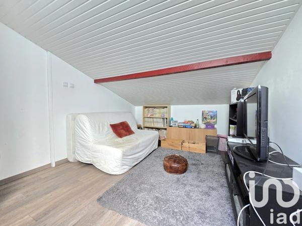 Maison à vendre 5 pièces 96 m² Saint-Caprais-de-Bordeaux