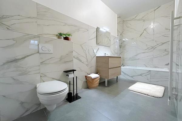 T2 volumes exceptionnels – Dernier étage – Saint-Pierre-en-Faucigny