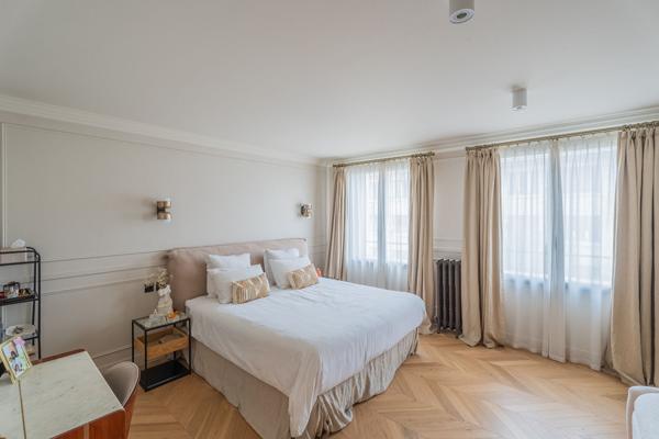 Hôtel particulier 400 m² , piscine et rooftop , à Neuilly Sur Seine Neuilly sur seine