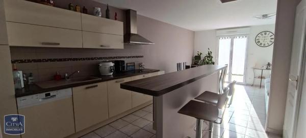 Maison à louer 4 pièces 80.2m² Saint-Denis-lès-Bourg (01000)