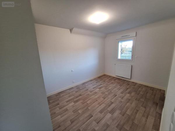 Maison à louer à Miniac-Morvan en Ille-et-Vilaine (35540), ref : 35084-L327