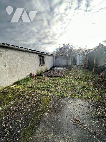 MAISON DEPENDANCE TERRAIN