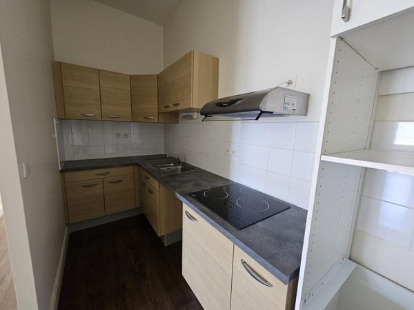 Poitiers centre-ville, appartement T3 avec jardin, terrasse et parking.