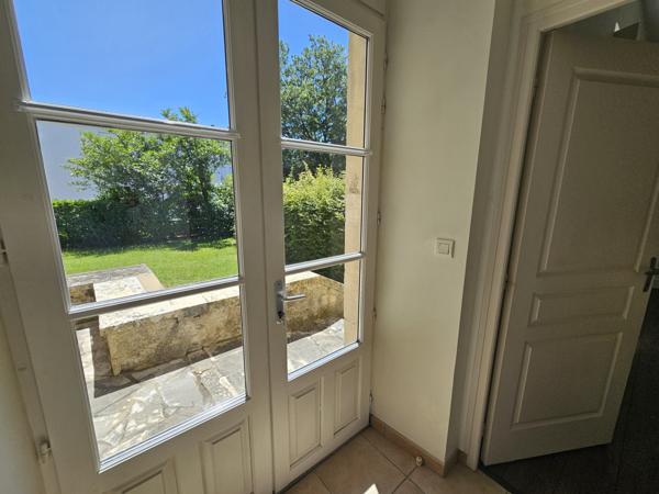 Poitiers centre-ville, appartement T3 avec jardin, terrasse et parking.