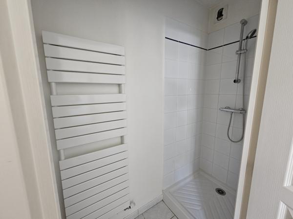 Poitiers centre-ville, appartement T3 avec jardin, terrasse et parking.