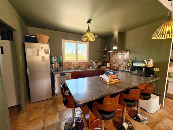 Maison de plain-pied de 2008 avec jardin clos de 1032 m2