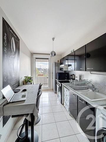 Appartement F4 à vendre  4 pièces - 75 m2 CLERMONT FERRAND - 63