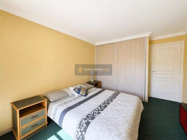 Vente                                                      Appartement
                        
                     3 pièces                      52 m2                     à Fréjus