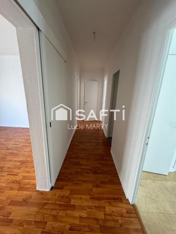 Immeuble 7 appartements avec balcon et cave,