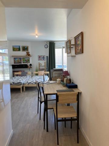 Appartement à vendre 1 pièces BUSSY SAINT GEORGES (77)