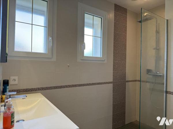 Pavillon traditionnel sur sous-sol