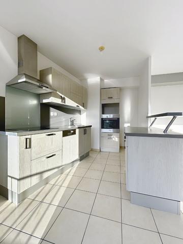 CRAPONNE : Très beau T2 de 53 m² au dernier étage avec ascenseur